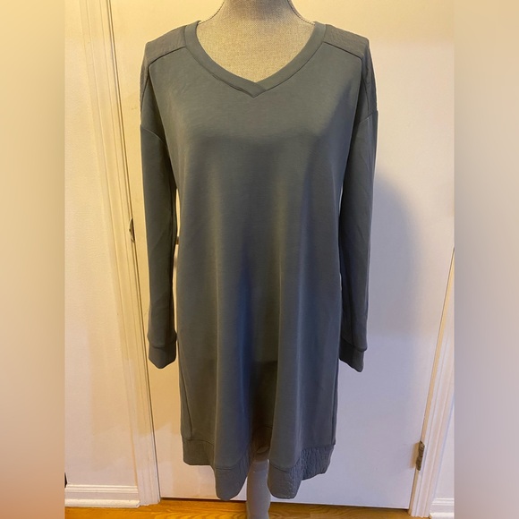NWT Cable & Gauge Soft Knit Dress, Size S - Picture 3 of 11